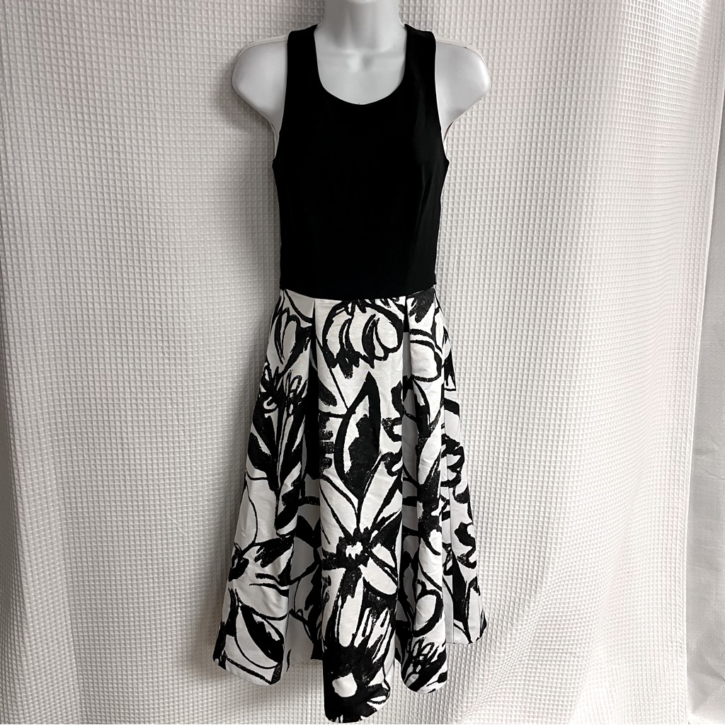 White House Black Market Ladies Flower Print Midi Dress Size 00